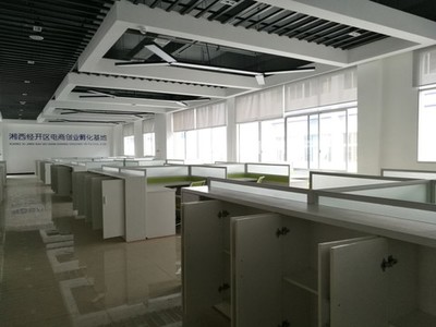 辦公用品與辦公設(shè)備 提升工作效率的雙重保障